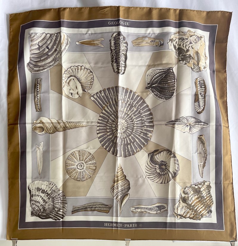 Hermes Silk Scarf 1980年貝殼啡色絲巾圍巾 日本中古二手vintage - 絲巾 - 絲．絹 咖啡色