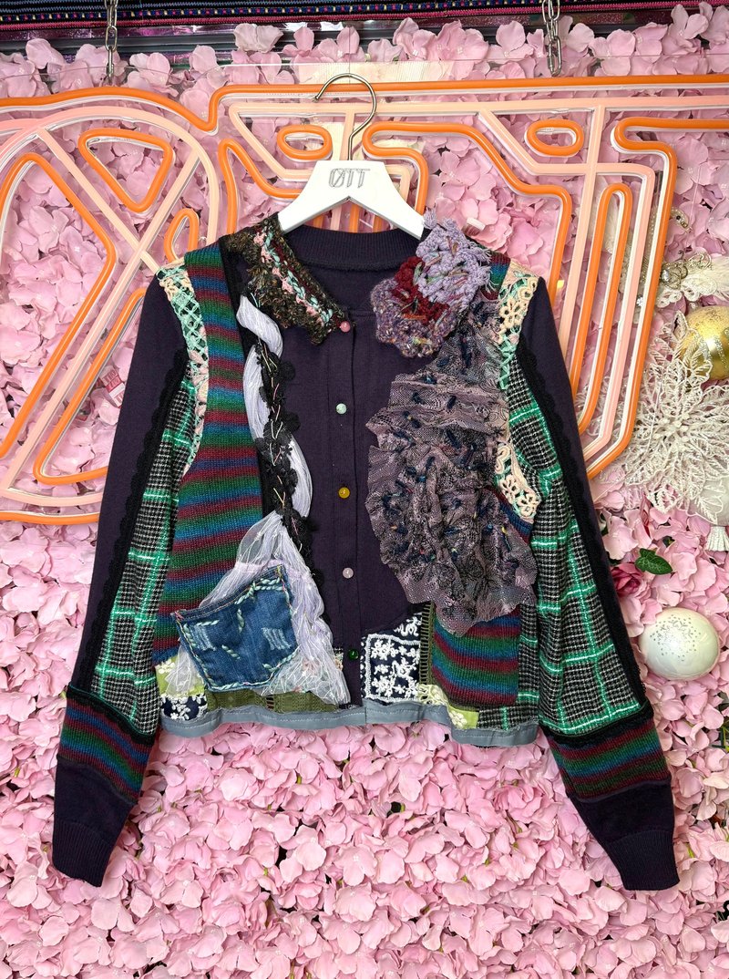 OTT 唯一無二 • ユニークな日本製ヘビーデューティーな面白みのあるミックスカラー手編み・手鉤・手織り刺繍カーディガン - ジャケット - ウール パープル