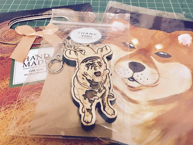 Lectra Duck♣Wooden Dog♣(Customized) Exclusive boutique key ring/necklace [Tabby]\Add a dog, cat, and cat postcard - Necklaces - Wood 