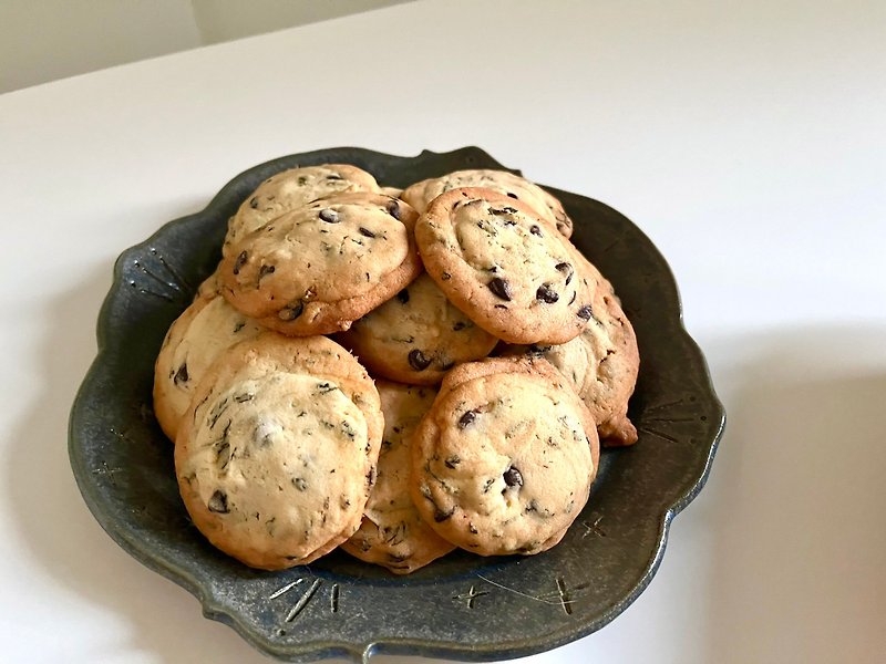 Peppermint Chocolate Chip Cookies - Cake & Desserts - Other Materials 