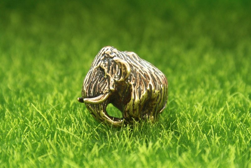 Mammoth - miniature statuette of bronze, metal figurine - 擺飾/家飾品 - 銅/黃銅 