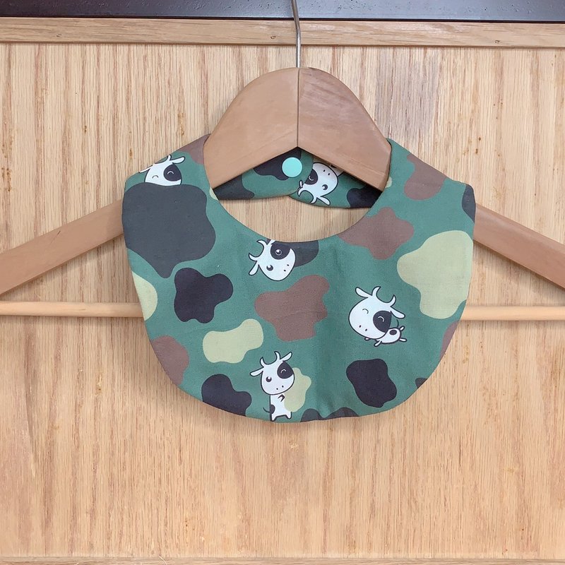 Camouflage cow-bib pocket/saliva towel - Bibs - Cotton & Hemp Green