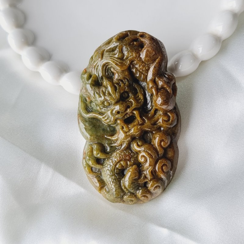 天然黃皮色料正面龍牌 牌件 | 天然緬甸玉A貨翡翠 - 吊飾/掛飾 - 玉石 