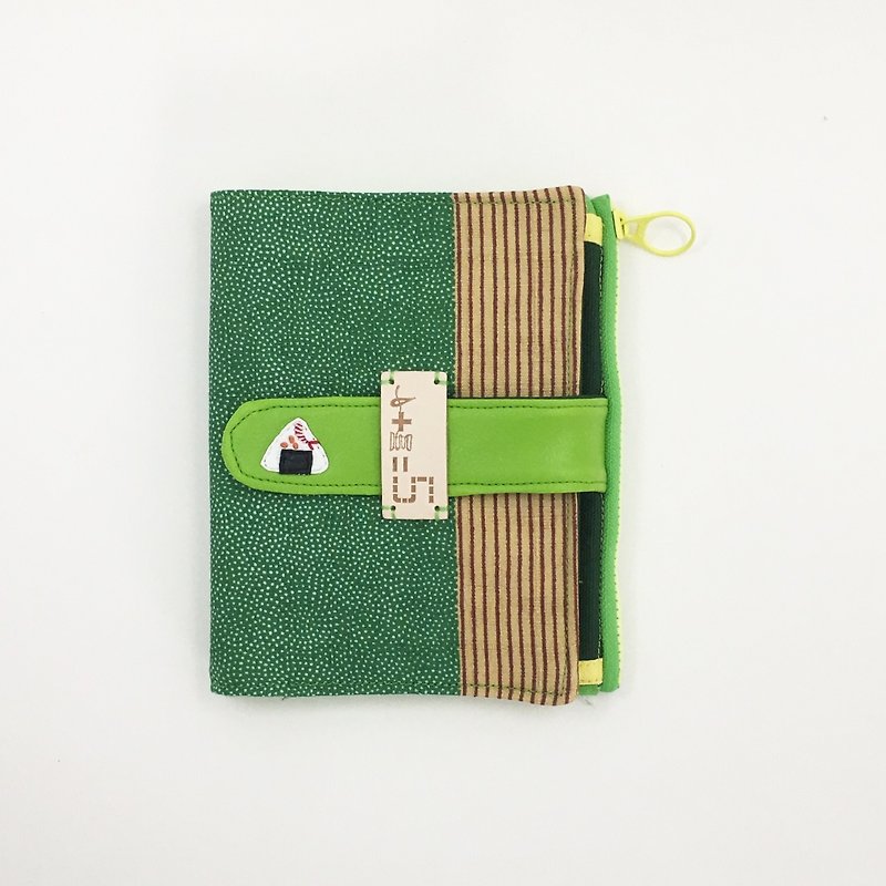*Trio of the rice balls in the folder & passport sets* - กระเป๋าสตางค์ - ผ้าฝ้าย/ผ้าลินิน สีเขียว