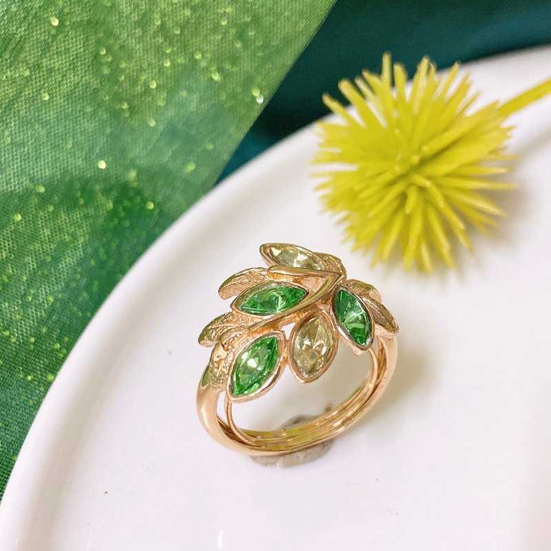 [Western Antique Jewelry] Avon fine-tuning flashing green diamonds and green leaves stacked yellow and green leaf exquisite ring - General Rings - Precious Metals Green