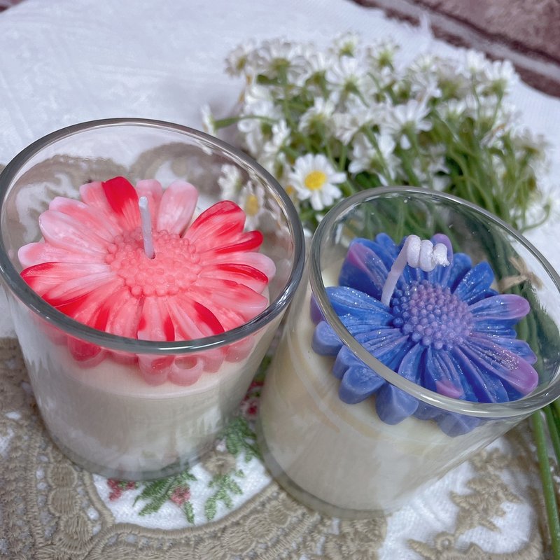 Daisy container candle - เทียน/เชิงเทียน - ขี้ผึ้ง 