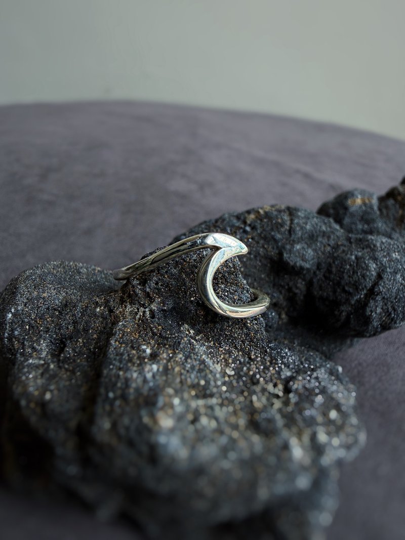 savageness 天道家 | 礁石上的海浪 925銀戒指 純銀 孤品 - 戒指 - 純銀 銀色