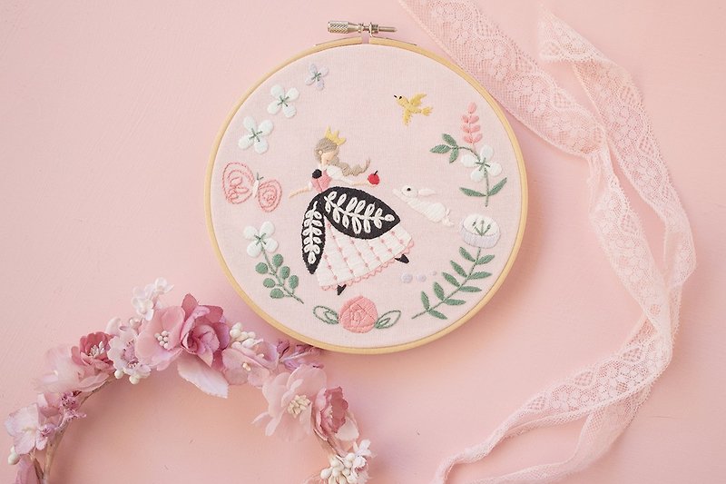 白雪姫 刺繍枠キット - 編み物/刺繍/羊毛フェルト/裁縫 - 刺しゅう糸 ピンク