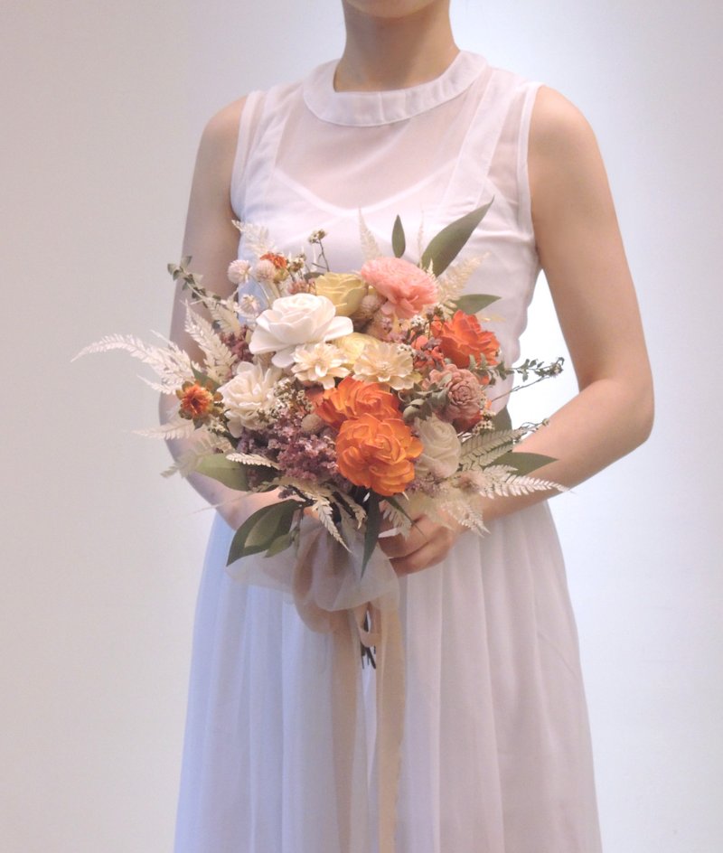 橘粉白色系索拉玫瑰乾燥花捧花─婚禮婚紗照外拍新娘捧花 - 乾燥花/永生花 - 植物．花 