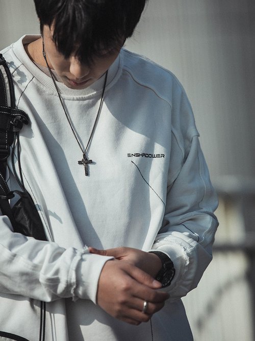 トップステッチ ほつれたスウェットシャツ ドロップショルダー