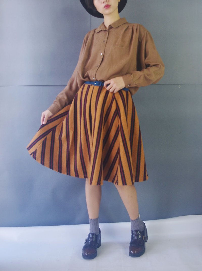 Design masterpiece - British College wind straight grain mustard wool round skirt - Skirts - Wool Orange
