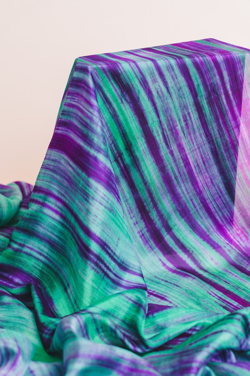 100% Mulberry Silk Scarf – Hand Dyed, Lightweight, Emerald Green and Purple - 絲巾 - 絲．絹 綠色