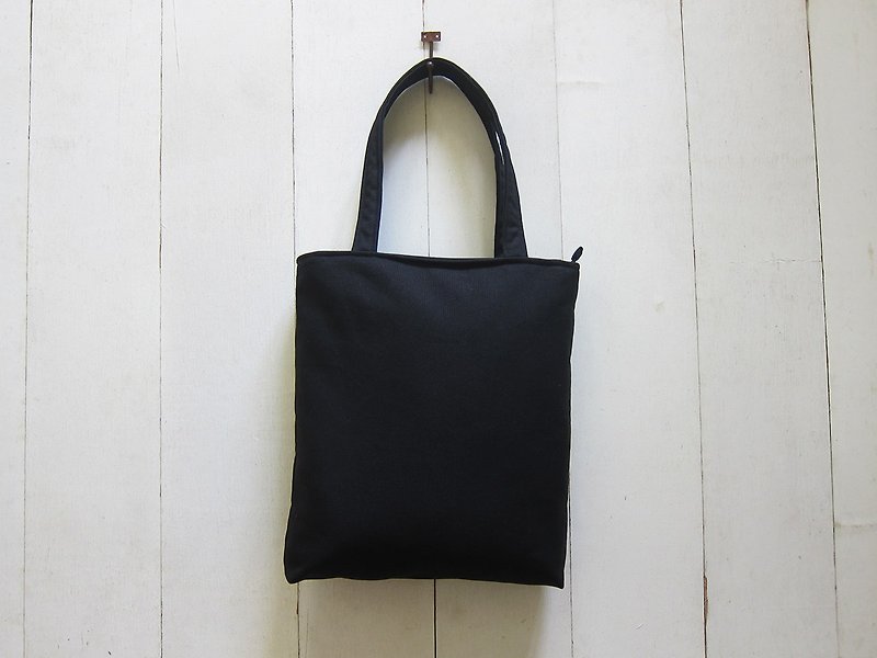 A4 tote bag (middle)-zipper opening (black + beige) - กระเป๋าแมสเซนเจอร์ - ผ้าฝ้าย/ผ้าลินิน สีดำ