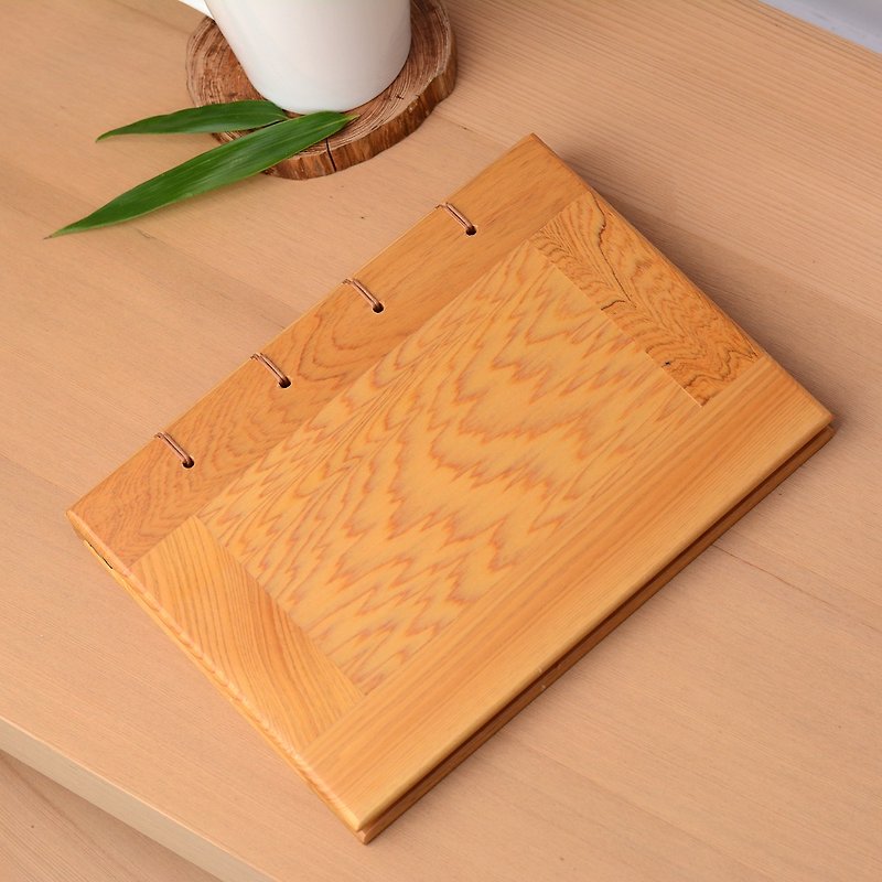 Taiwan Cypress Universal Notebook (Large)|20-hole binder notepad - Notebooks & Journals - Wood Gold