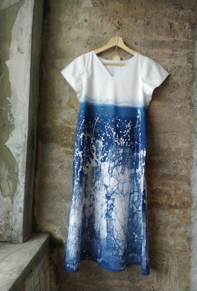 Free dye isvara manual blue dye batik dress natural wave - One Piece Dresses - Cotton & Hemp Blue