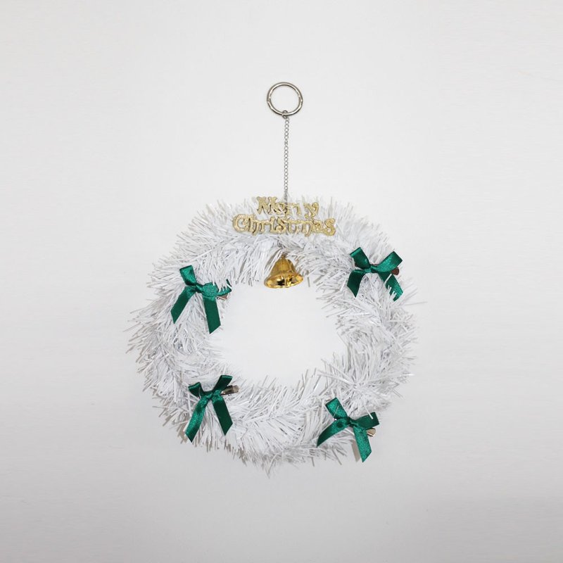 white Christmas ribbon Wreath mobile - อื่นๆ - วัสดุอื่นๆ ขาว