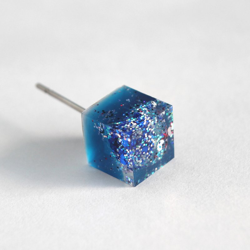 Water Planet / Resin Earrings - Single - ต่างหู - เรซิน สีน้ำเงิน