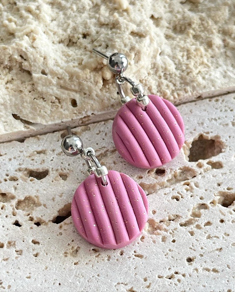 3kykitty || Sparkle dusty rose polymer clay earrings - Earrings & Clip-ons - Clay Pink