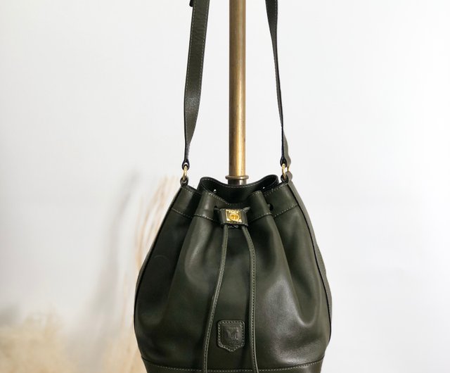 日本直送 名牌中古包 】CELINE セリーヌ ショルダーバッグ