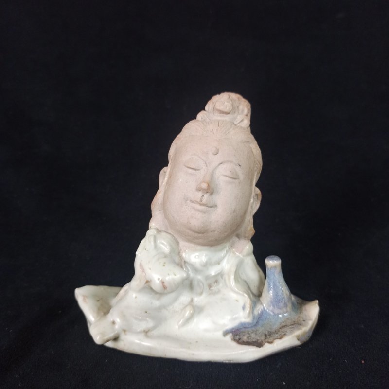 手捏陶觀音擺件 - 擺飾/家飾品 - 陶 多色