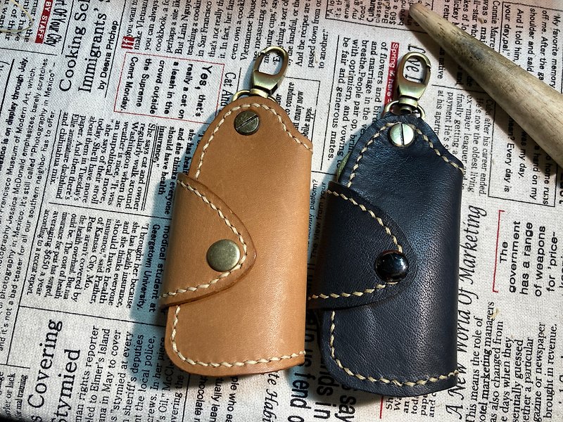 ||Nature Works||Handmade Leather Key Case (XL) - Keychains - Genuine Leather Khaki