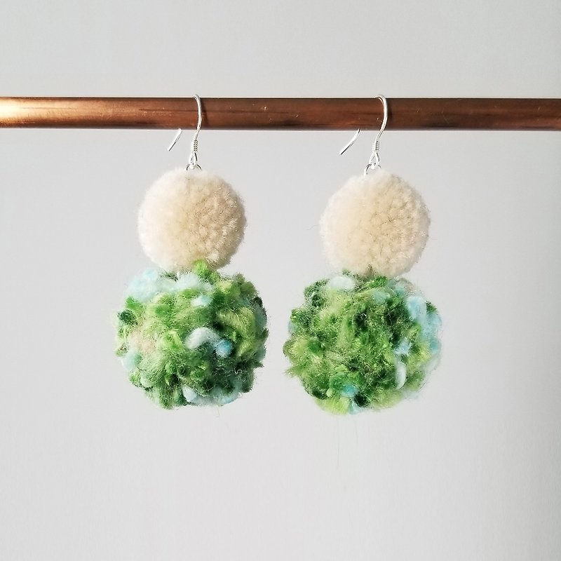 Twin pom pom (white/green) earring - Earrings & Clip-ons - Polyester Green
