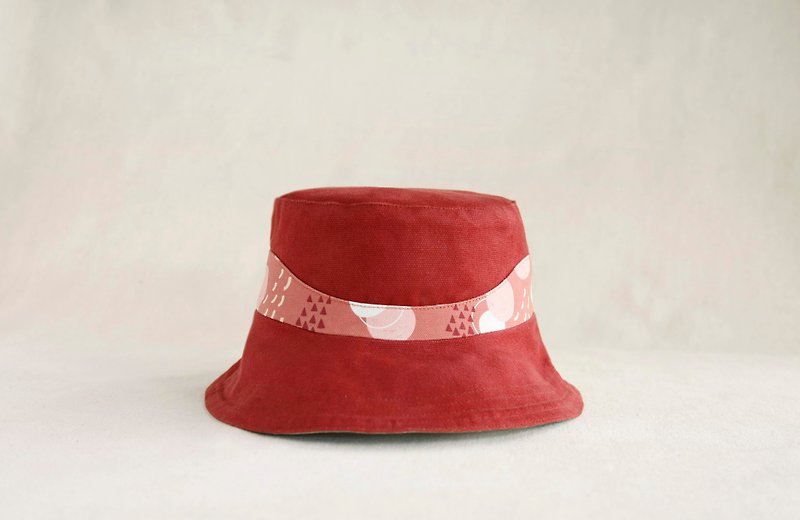 [Classic Fisherman Hat]-Xuan Warm Red - หมวก - ผ้าฝ้าย/ผ้าลินิน สีแดง