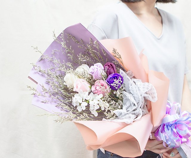 お気に入りの7本のバラの石鹸の花の花束を大切にバレンタインデーの花束 アジサイ 恋人の草付き ショップ Happydordor ドライフラワー ブーケ Pinkoi