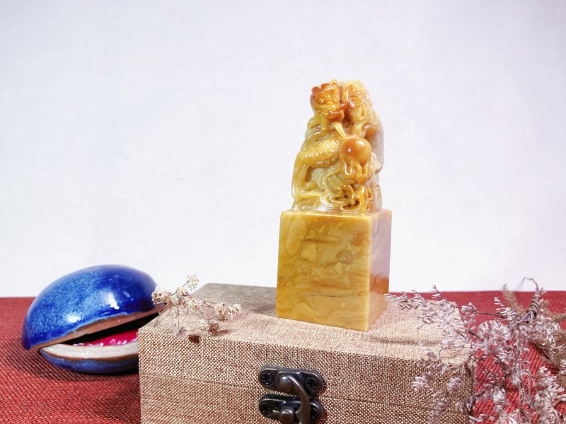 手工刻印客製公司印章 • 鴻圖大展 • 老撾石印章 - 印章/印台 - 石頭 黃色