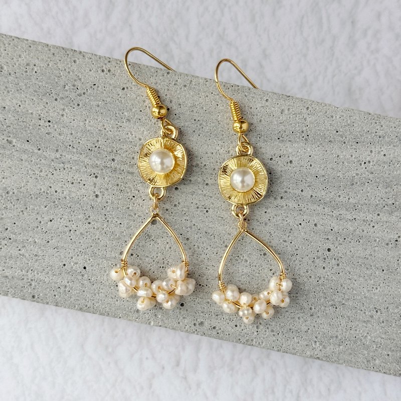 Pearl floret pearl drop long earrings wedding sister accessories gift - Earrings & Clip-ons - Copper & Brass White