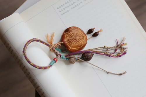 No.8-オリジナルハンドメイド＆植物シェル｜ブルー彫刻チベット組紐｜1点1点写真