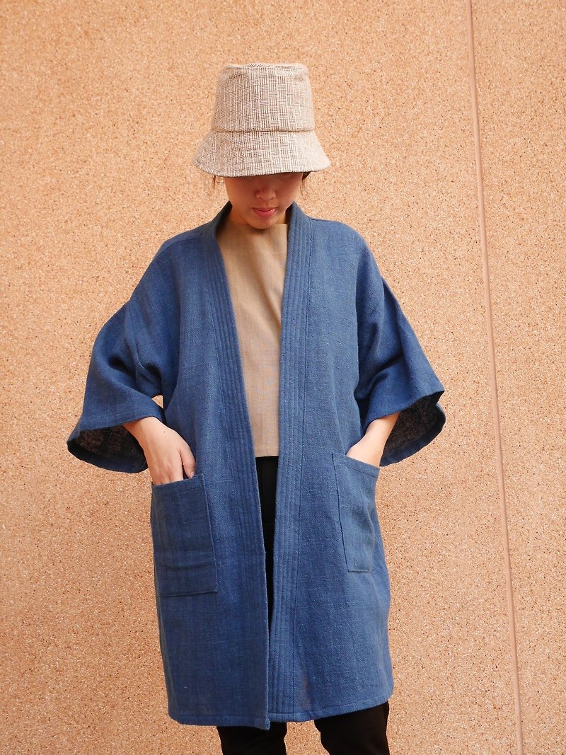 hand-woven cotton fabric with indigo kimono (long/blue) - อื่นๆ - ผ้าฝ้าย/ผ้าลินิน 