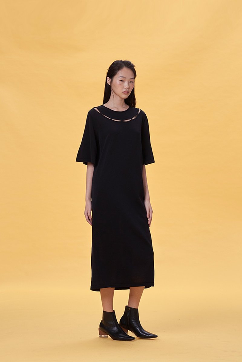 black hole knitted dress - ชุดเดรส - ผ้าฝ้าย/ผ้าลินิน สีดำ