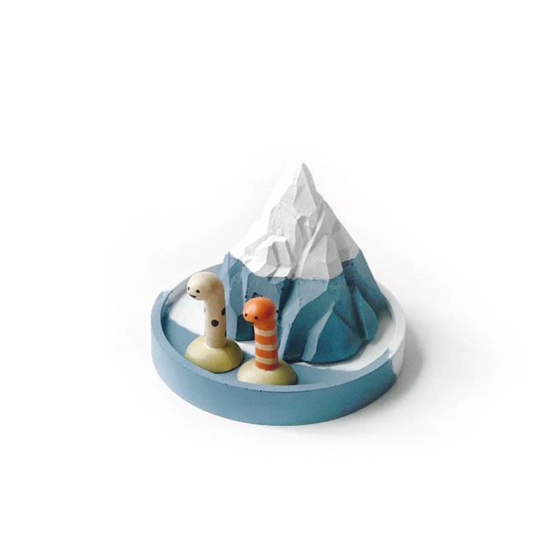 (Pre-order) Morandi Blue Series | Garden Eel Mount Fuji Blue Decoration Plate and Cone Set Cement Diffuser - ของวางตกแต่ง - ปูน สีน้ำเงิน