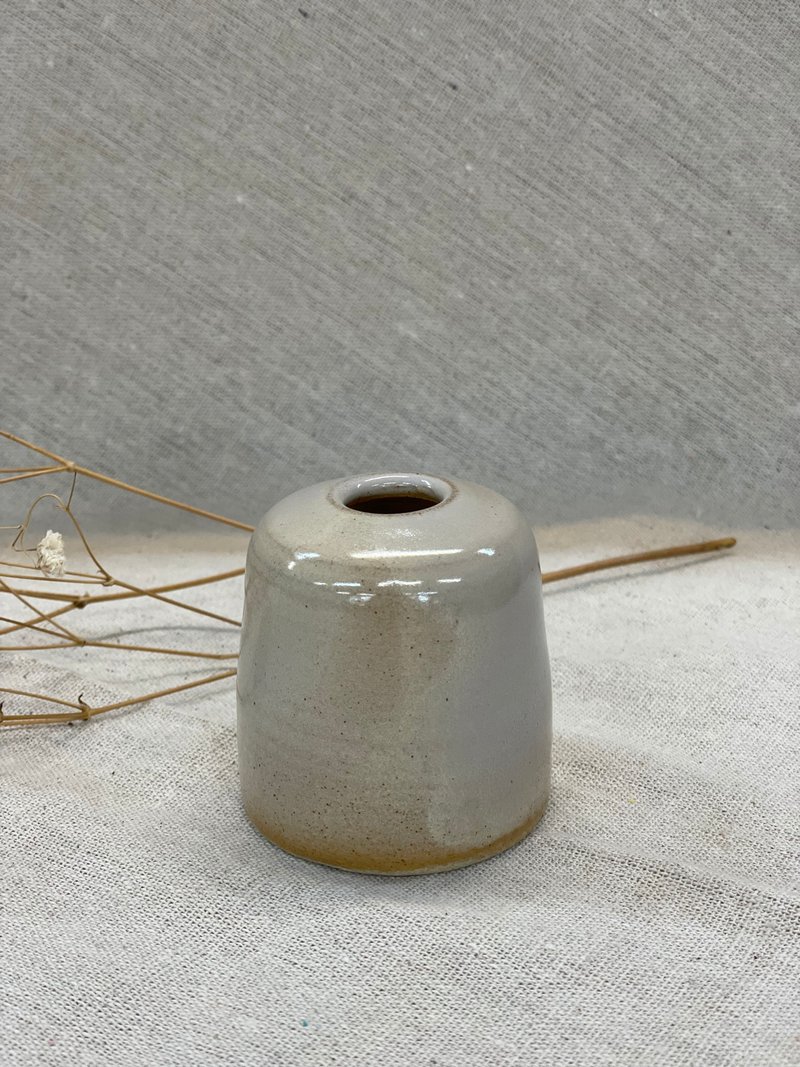 圓柱小花器 - 花瓶/花器 - 陶 卡其色