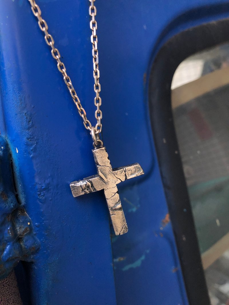 初衷十字架 Original Intention Pendant - 吊飾/掛飾 - 銀 銀色