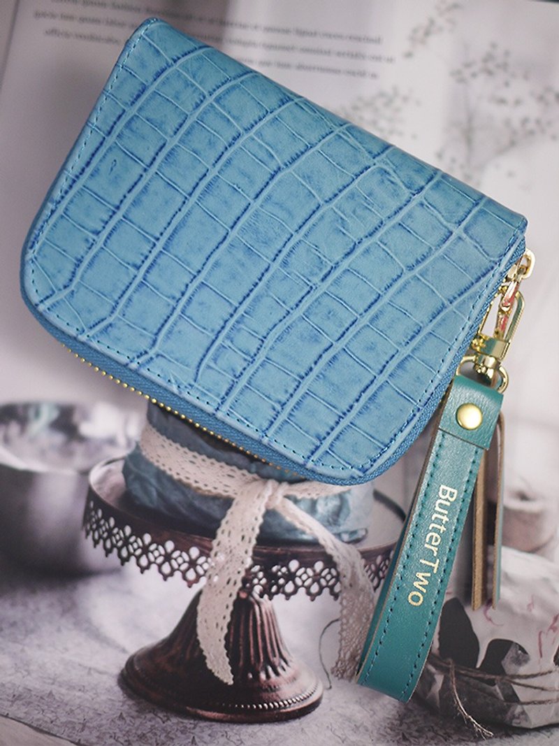 【Mother's Day】【Customized Engraving】Türkiye blue embossed. Genuine leather short clip/wallet/wallet - Wallets - Genuine Leather Blue