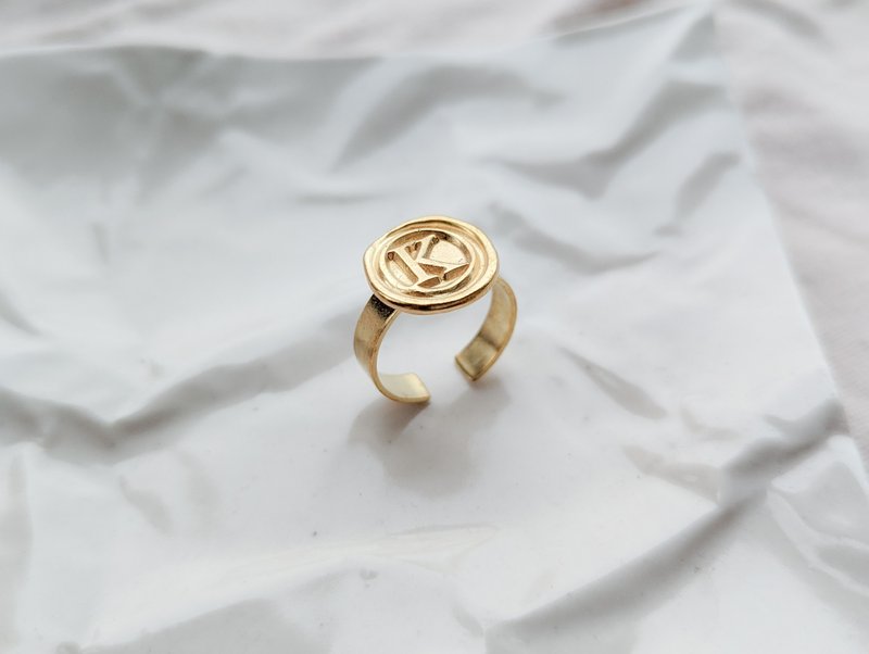 Bronze English Letter Sealing Wax Seal Ring/Necklace Clavicle Practice - แหวนทั่วไป - ทองแดงทองเหลือง สีทอง