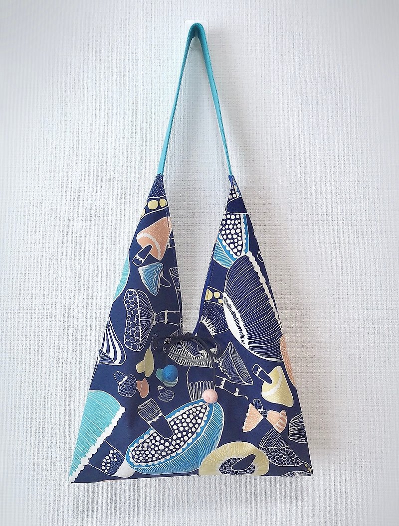 Japanese-style skull-shaped side bag / medium size / blue mushroom / dark blue - Messenger Bags & Sling Bags - Cotton & Hemp Blue