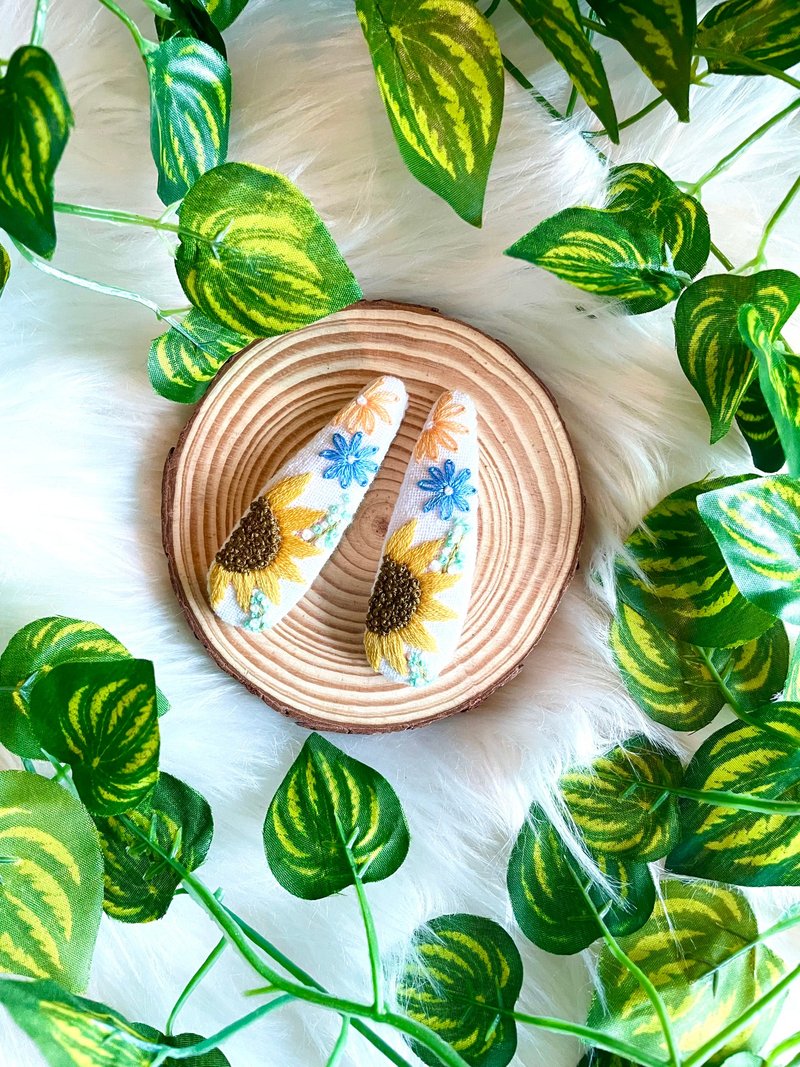 刺繡向日葵髮夾 2 件套 手工刺繡髮夾 - 髮夾/髮圈 - 棉．麻 黃色