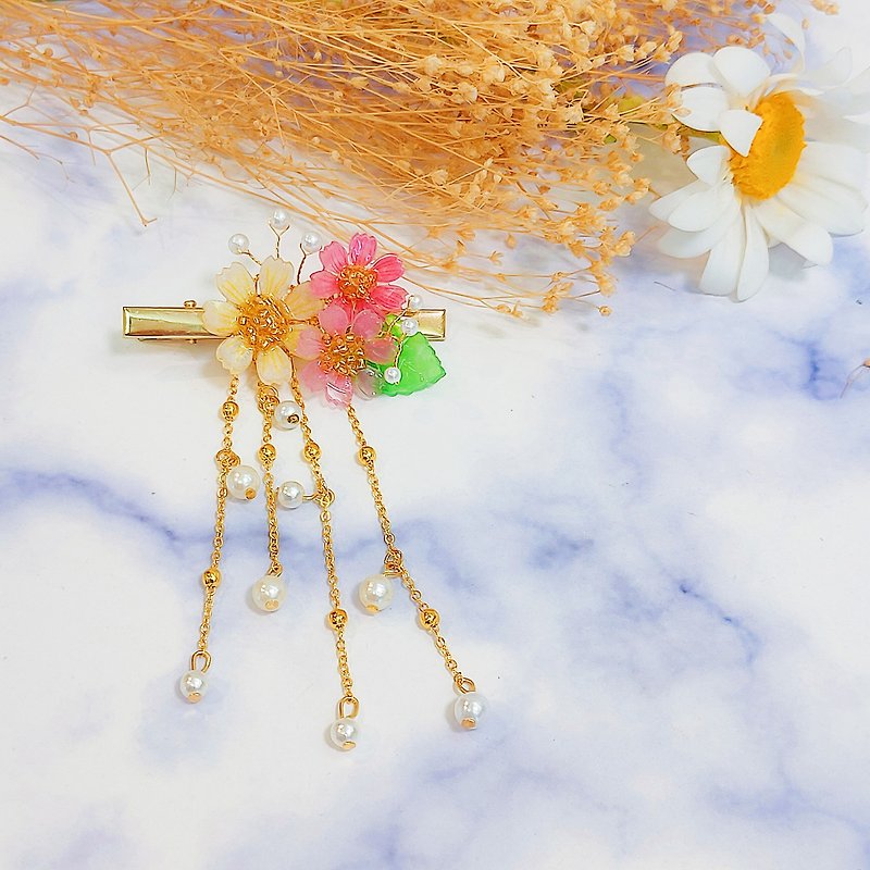 Good temperament pink cosmos metal one-shaped pendant hairpin cherry blossom heat shrinkable hairpin custom accessories - Hair Accessories - Other Metals Pink
