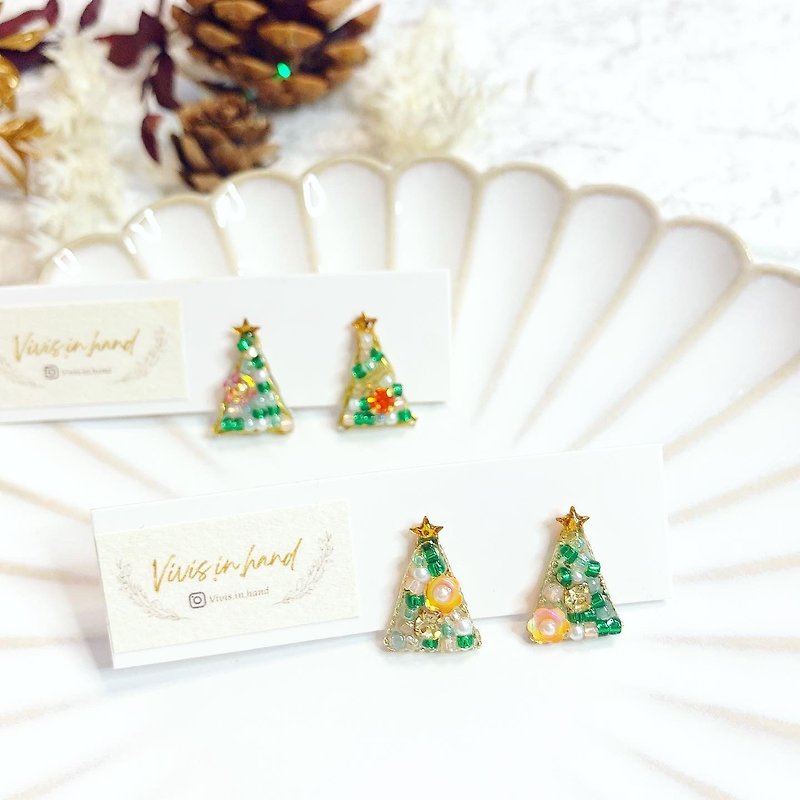 Christmas tree earrings - Earrings & Clip-ons - Other Metals Green
