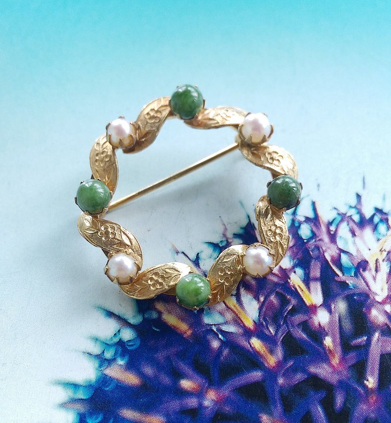 Vintage Jewelry 西洋古董飾品 12K包金 秀氣珍珠綠珠 環圈 別針 - 徽章/別針 - 其他金屬 金色