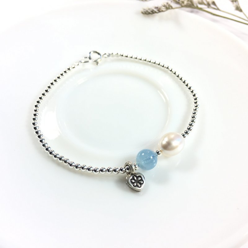 Ops Pearl Aquamarine bracelet 海藍寶/珍珠/細緻/純銀/心/手鍊 - 手鍊/手鐲 - 寶石 藍色