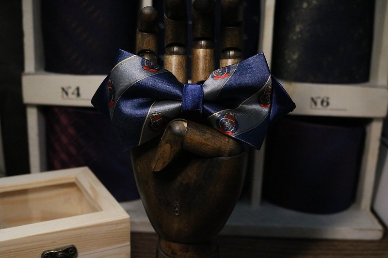 Blue academy style silk bow tie fashion British style - Bow Ties & Ascots - Silk Blue