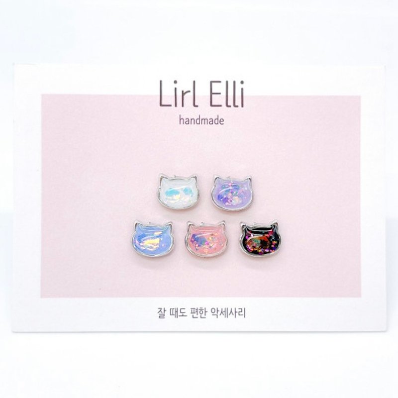 Resin Art Cute Cat Pierced Earring - ต่างหู - พลาสติก หลากหลายสี