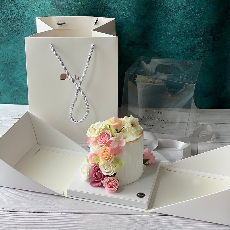 Limited Handmade - Heart Flower Cake Soap Gift Box - สบู่ - พืช/ดอกไม้ 