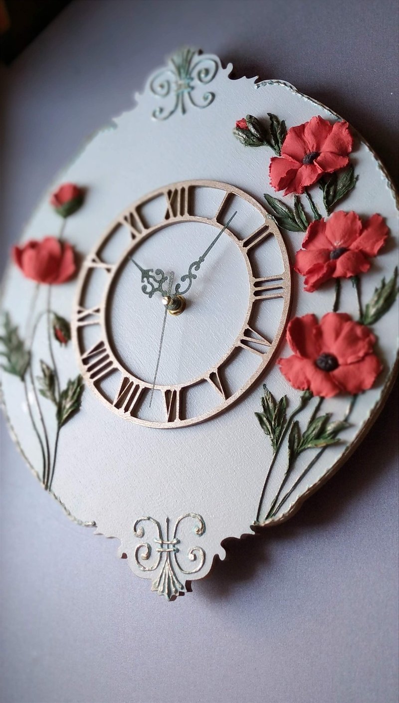 掛鐘 Nursery green silent wall clock with red poppies Rustic decor  Birthday gift - 兒童家具 - 木頭 綠色