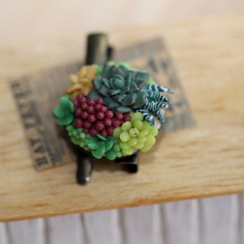 Pocket fleshy hair accessories clip pin Miniature Succulent Plants Pin - เครื่องประดับผม - กระดาษ สีเขียว