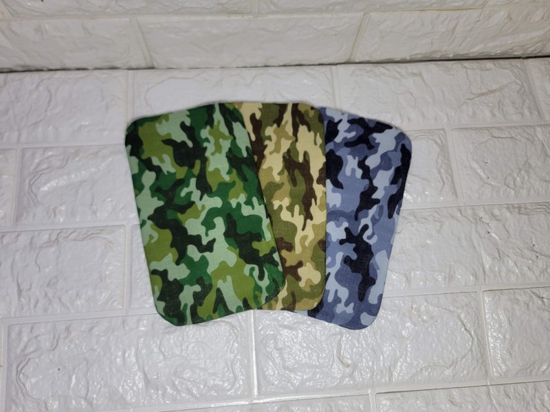 Camouflage horizontal two-weight yarn three-piece set of mouth towel/handkerchief - ผ้ากันเปื้อน - ผ้าฝ้าย/ผ้าลินิน หลากหลายสี